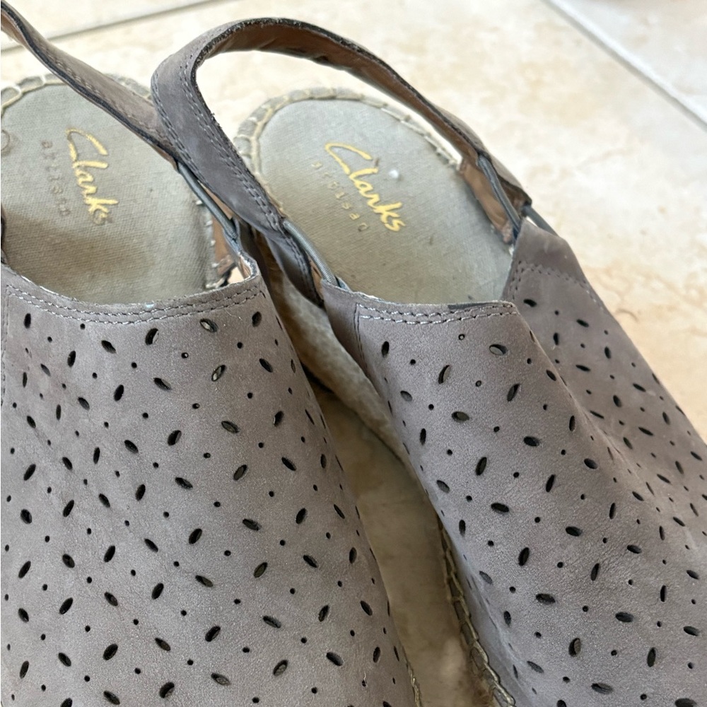 Clarks Women's Gray Slingback Espadrilles